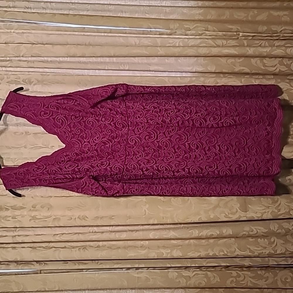Torrid lace dress, size 6, rich burgundy color